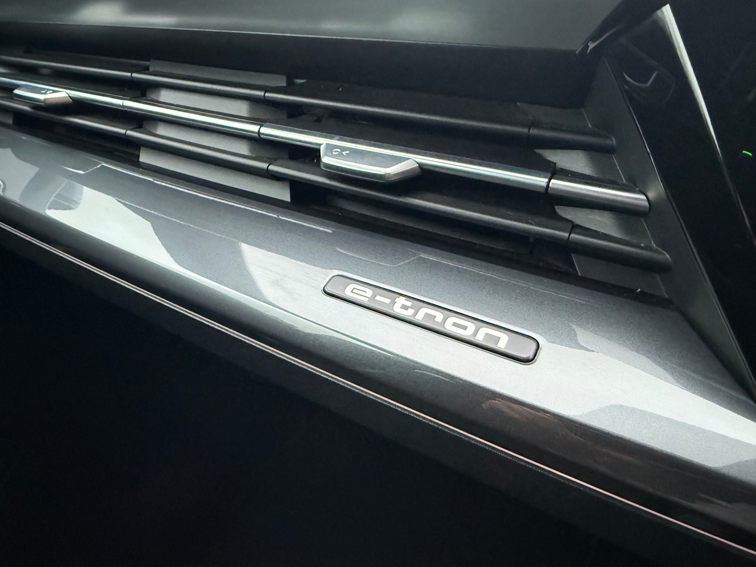 Used Audi Q4 e-tron 2022 for sale - 77010664: Photo 32