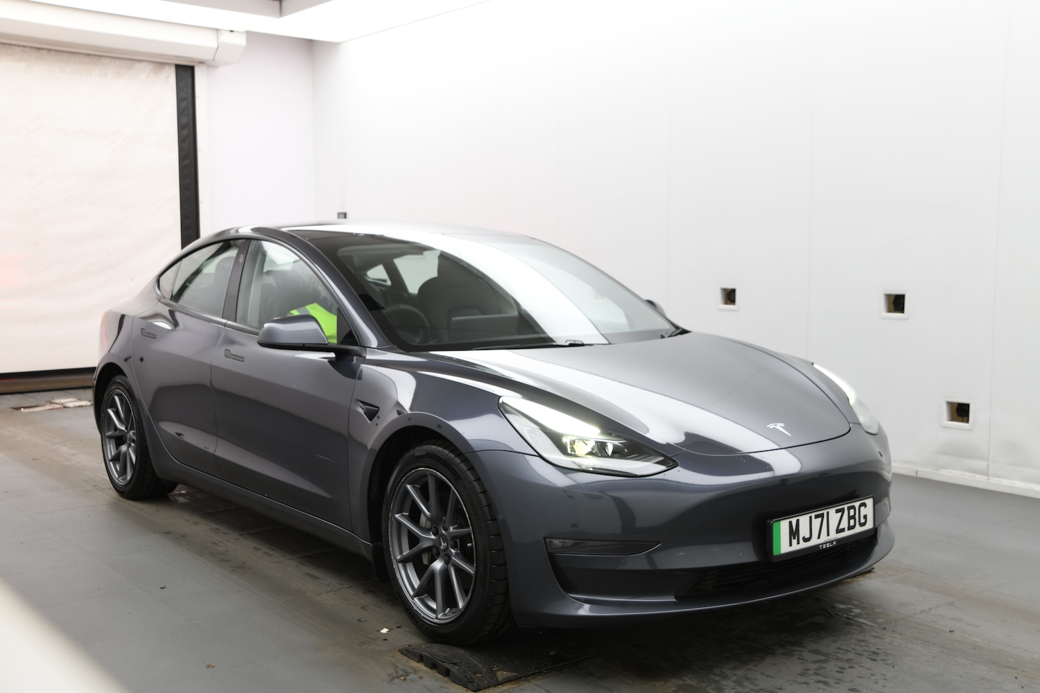 Used Tesla Model 3 2021 for sale - 77106757: Photo 4