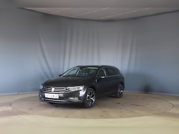 Used Volkswagen Passat 2023 for sale - 78150990: Photo