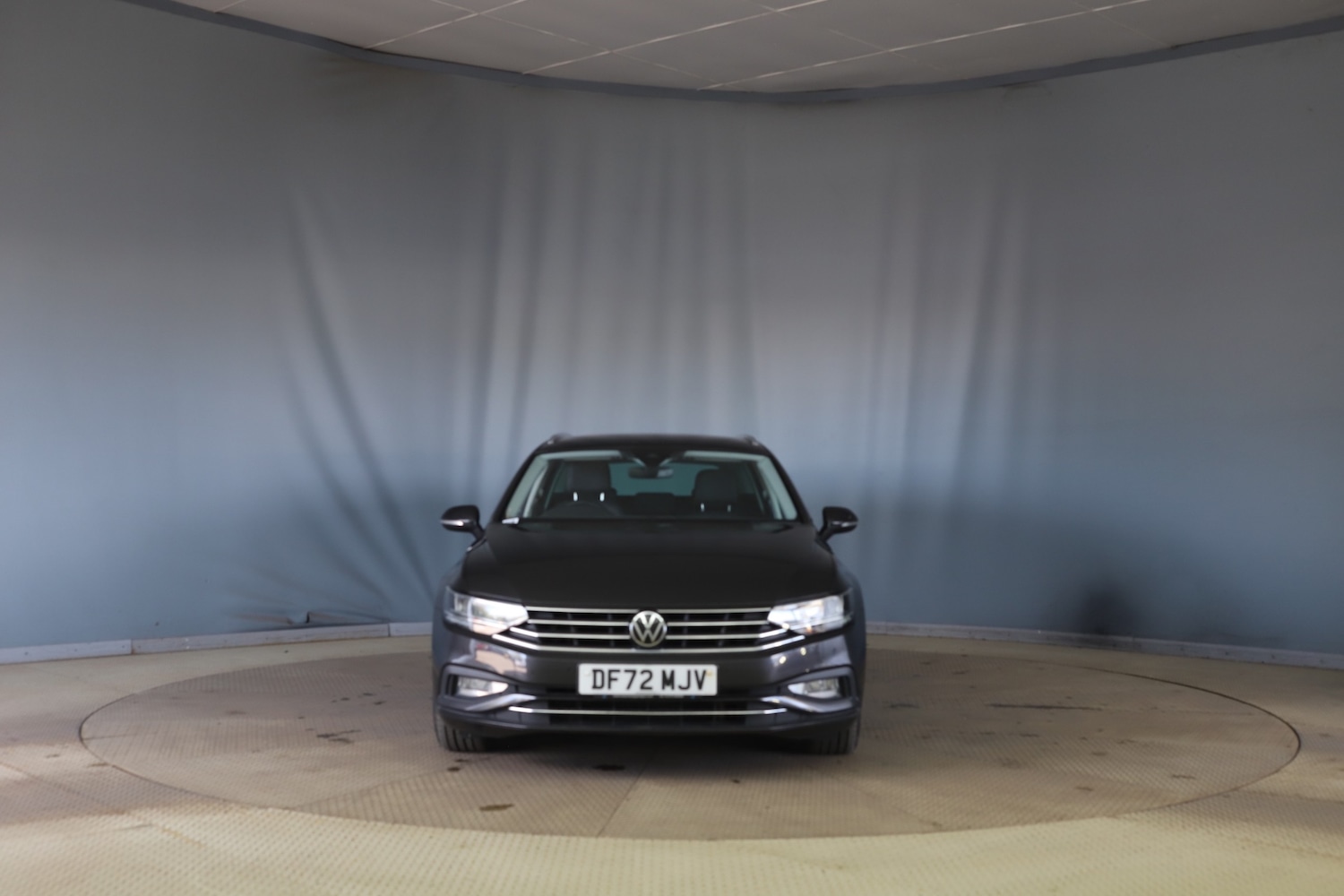 Used Volkswagen Passat 2023 for sale - 78150990: Photo 2
