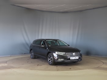 Used Volkswagen Passat 2023 for sale - 78150990: Photo