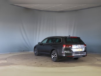 Used Volkswagen Passat 2023 for sale - 78150990: Photo