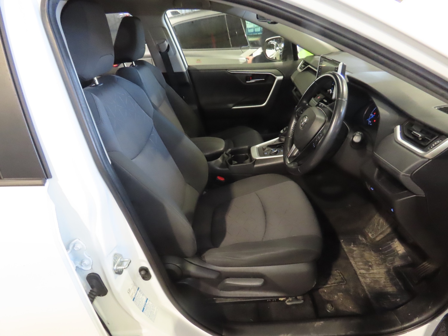 Used Toyota RAV4 2021 for sale - 78067844: Photo 11