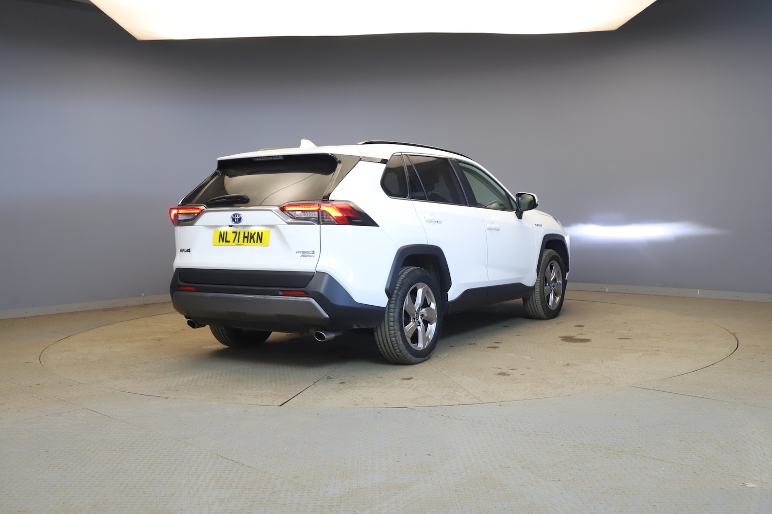 Used Toyota RAV4 2021 for sale - 78067844: Photo 4