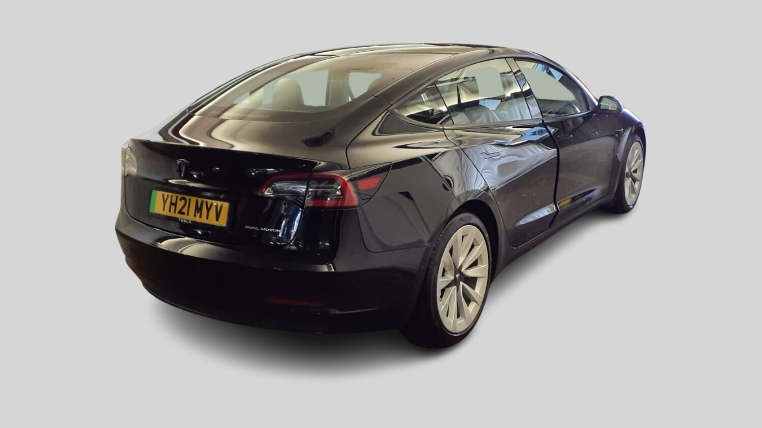 Used Tesla Model 3 2021 for sale - 76157004: Photo 4