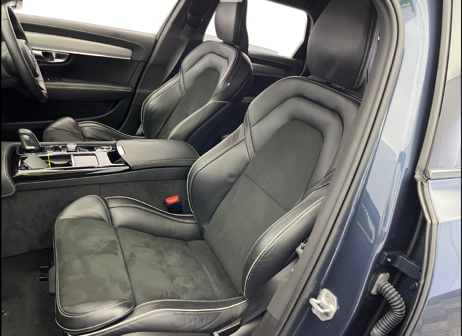 Used Volvo V90 2021 for sale - 77303838: Photo 5