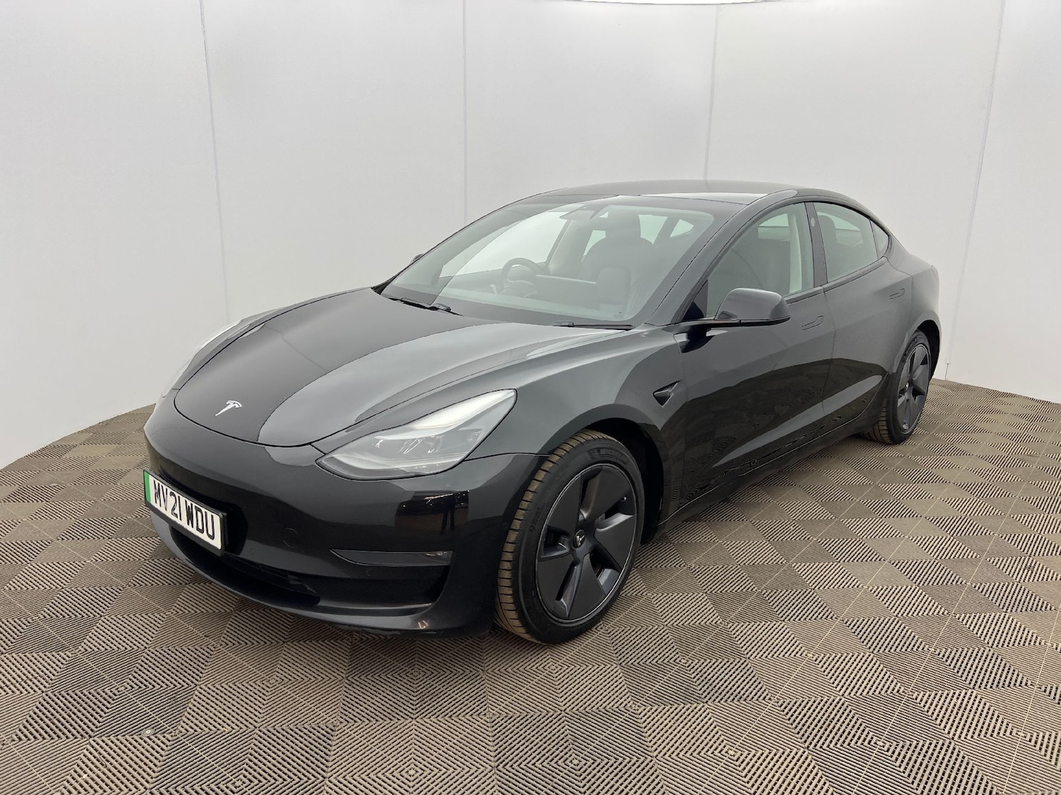 Used Tesla Model 3 2021 for sale - 76181597: Photo 1