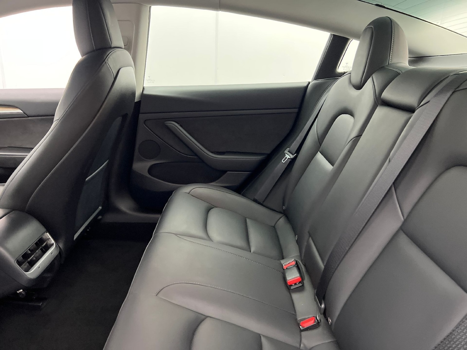 Used Tesla Model 3 2021 for sale - 76181597: Photo 9