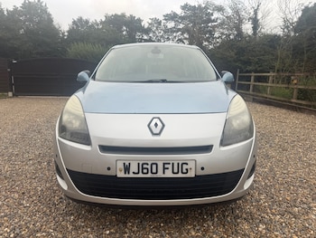 Used Renault Grand Scenic 2010 for sale - 75543092: Photo
