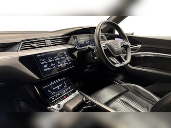 Used Audi e-tron 2021 for sale - 77810547: Photo