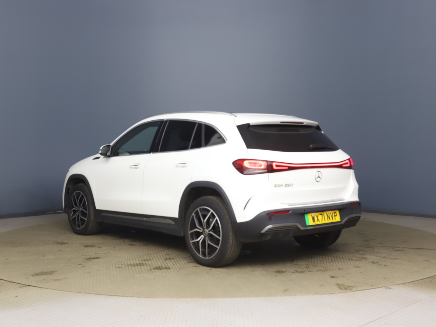 Used Mercedes-Benz EQA 2021 for sale - 76468842: Photo 5