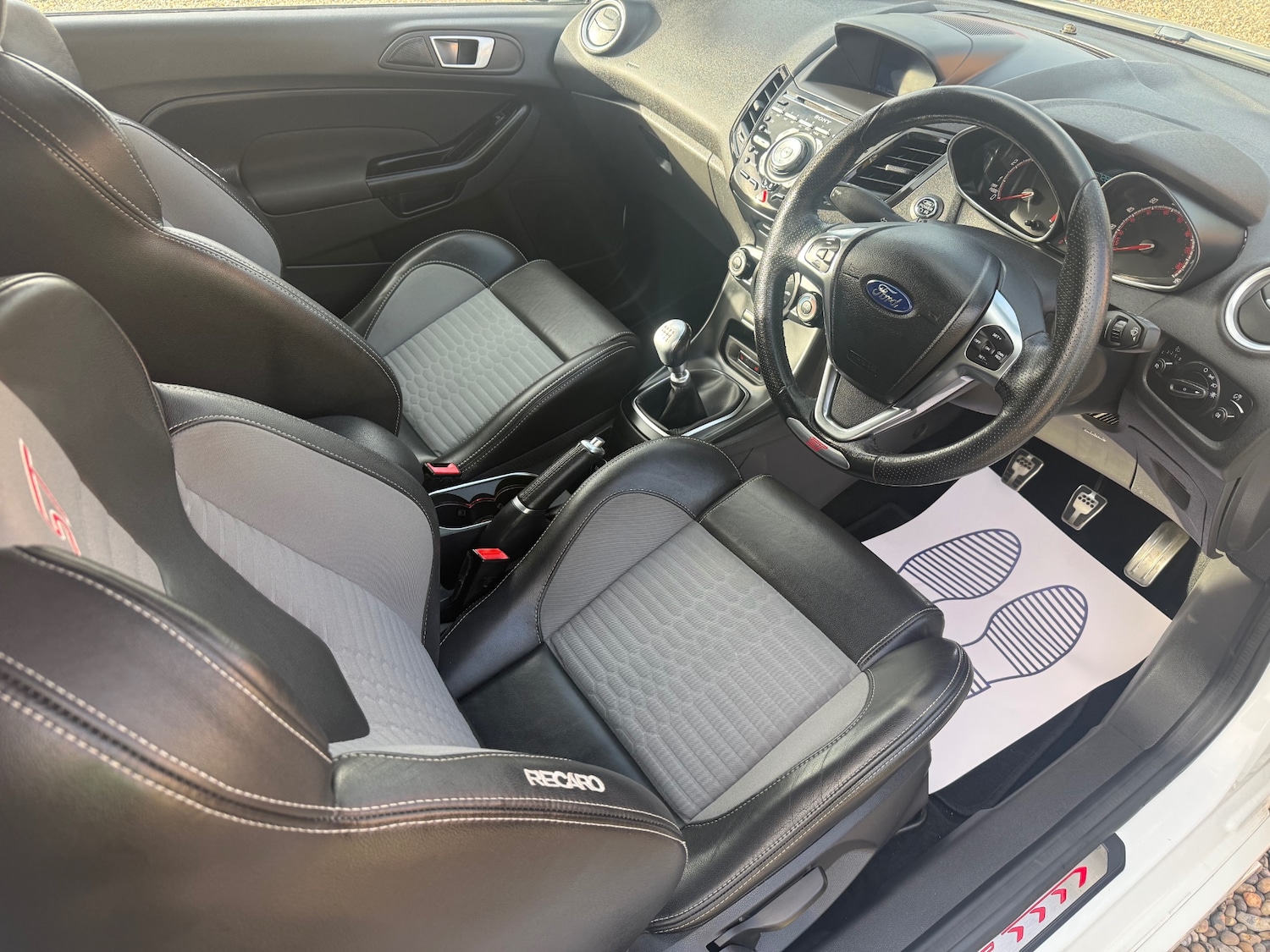 Used Ford Fiesta 2017 for sale - 76271622: Photo 25