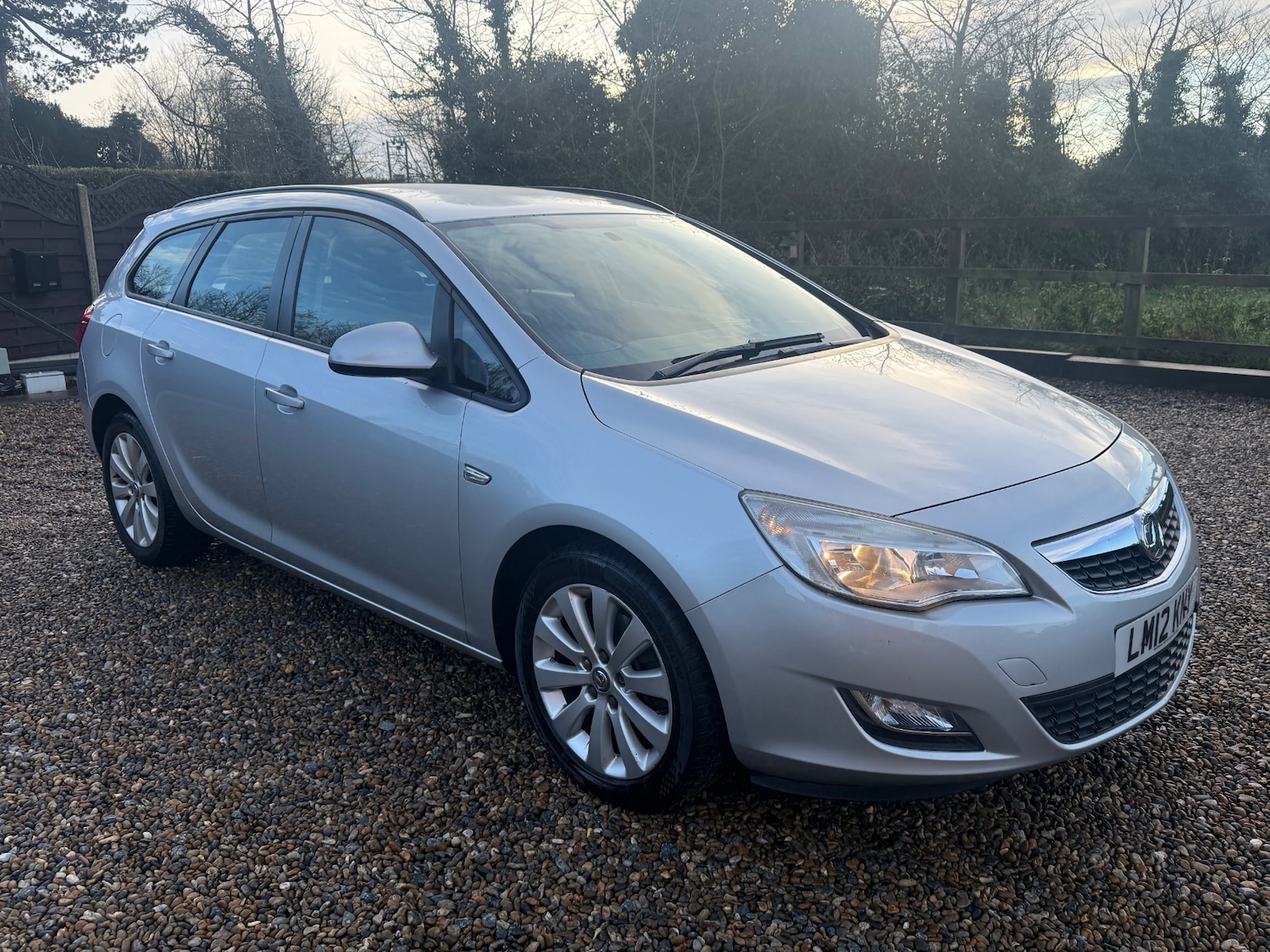 Used Vauxhall Astra 2012 for sale - 76762495: Photo 3