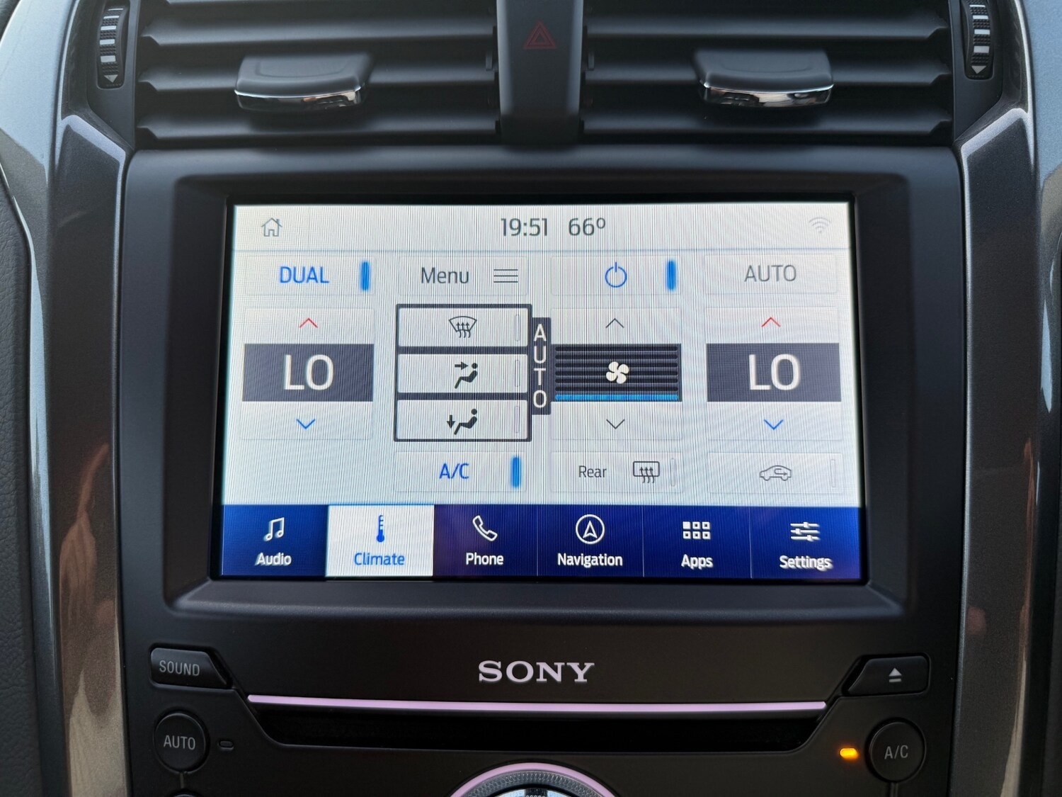 Used Ford Mondeo 2022 for sale - 76410799: Photo 21