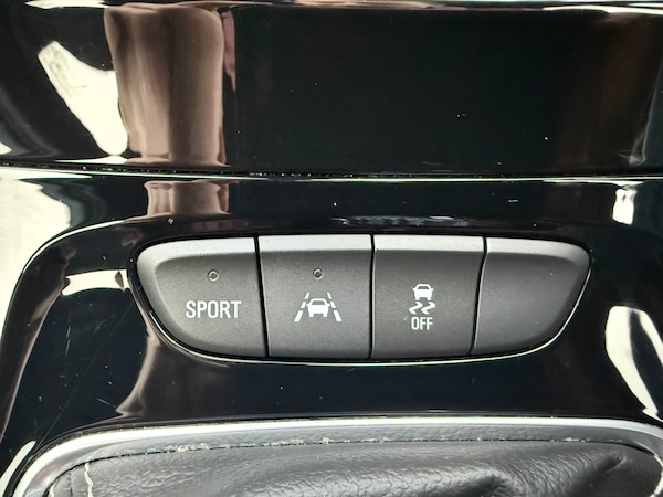 Used Vauxhall Astra 2015 for sale - 76224256: Photo 19