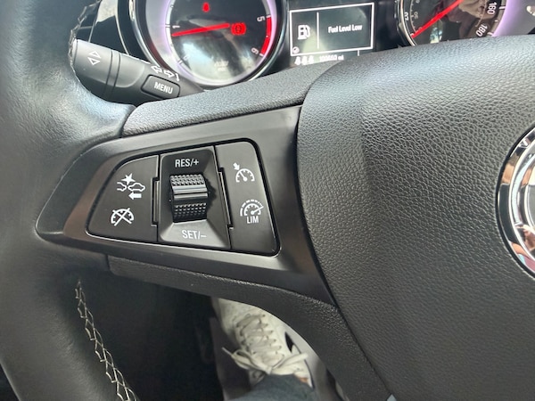 Used Vauxhall Astra 2015 for sale - 76224256: Photo 21