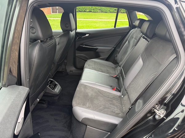 Used Volkswagen ID.4 2021 for sale - 76257993: Photo 12