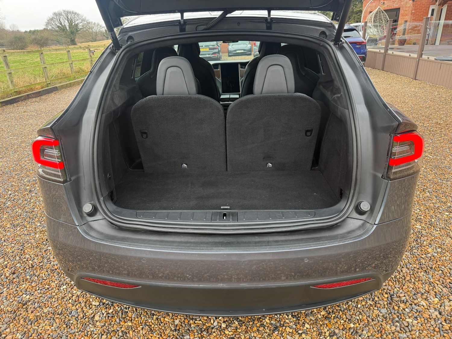 Used Tesla Model X 2020 for sale - 76960623: Photo 17