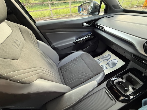 Used Volkswagen ID.4 2021 for sale - 76286576: Photo 10