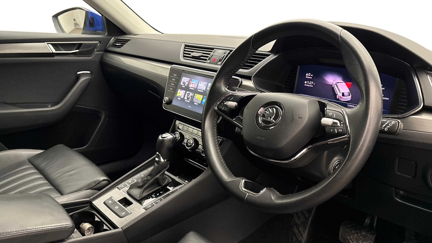 Used Skoda Superb 2022 for sale - 77335657: Photo 7