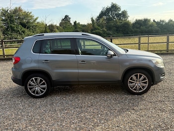 Used Volkswagen Tiguan 2008 for sale - 79104954: Photo
