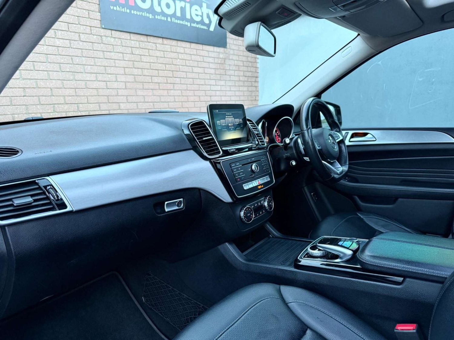 Used Mercedes-Benz GLE 2016 for sale - 77296435: Photo 46