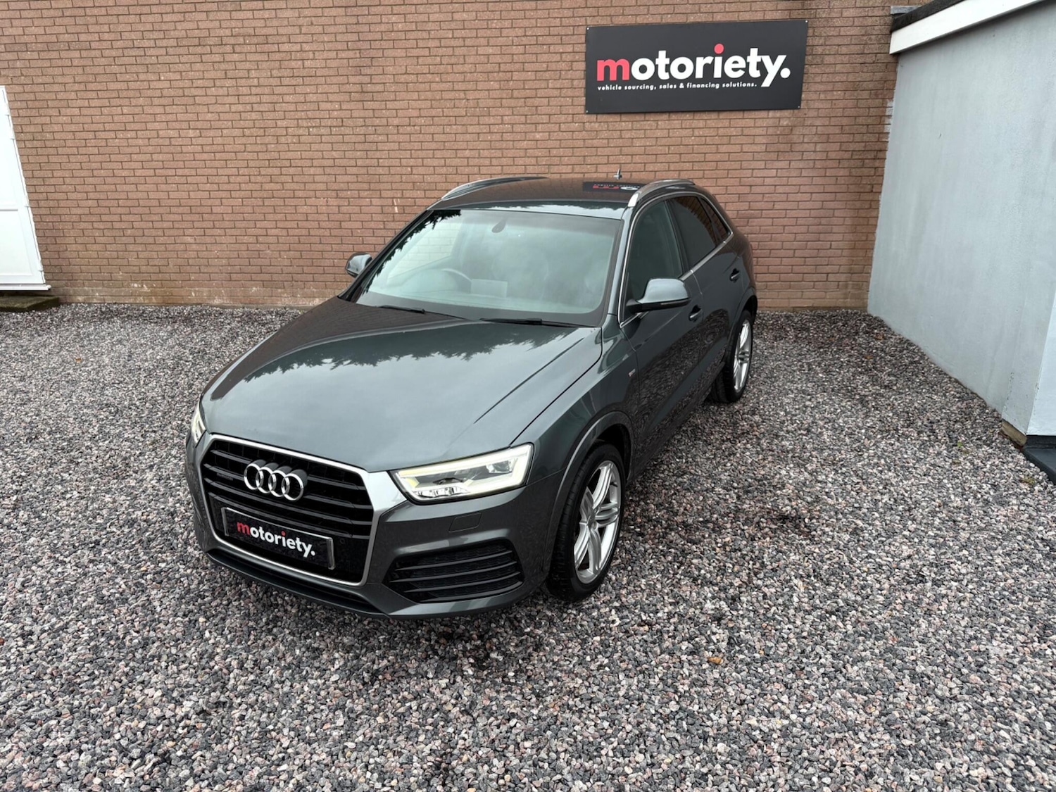 Used Audi Q3 2016 for sale - 75990992: Photo 14