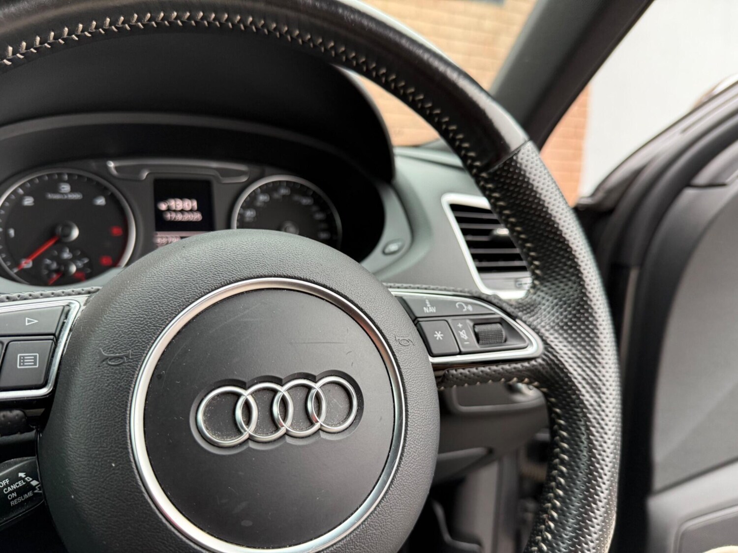 Used Audi Q3 2016 for sale - 75990992: Photo 64