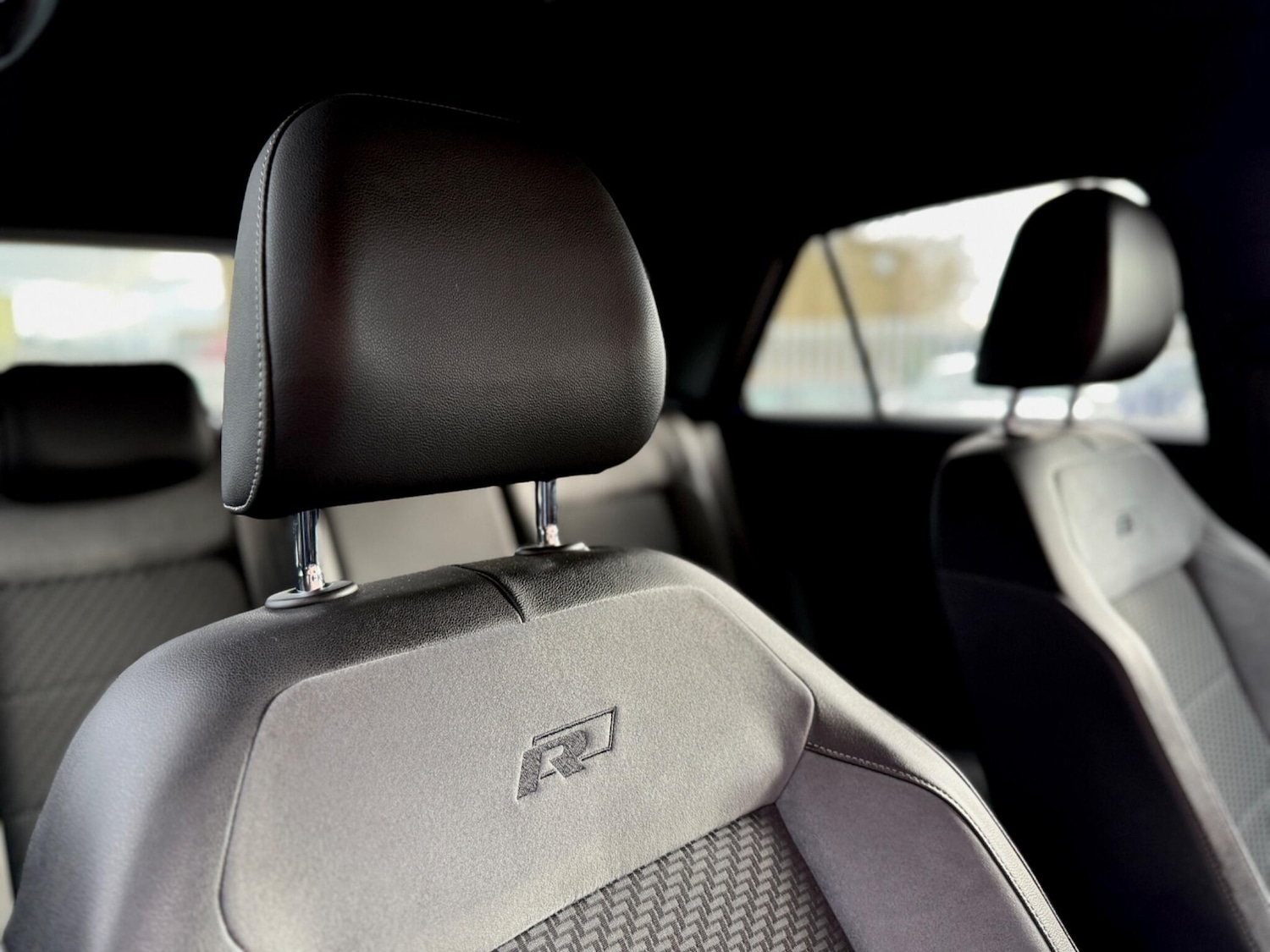 Used Volkswagen T-Roc 2021 for sale - 76613326: Photo 41