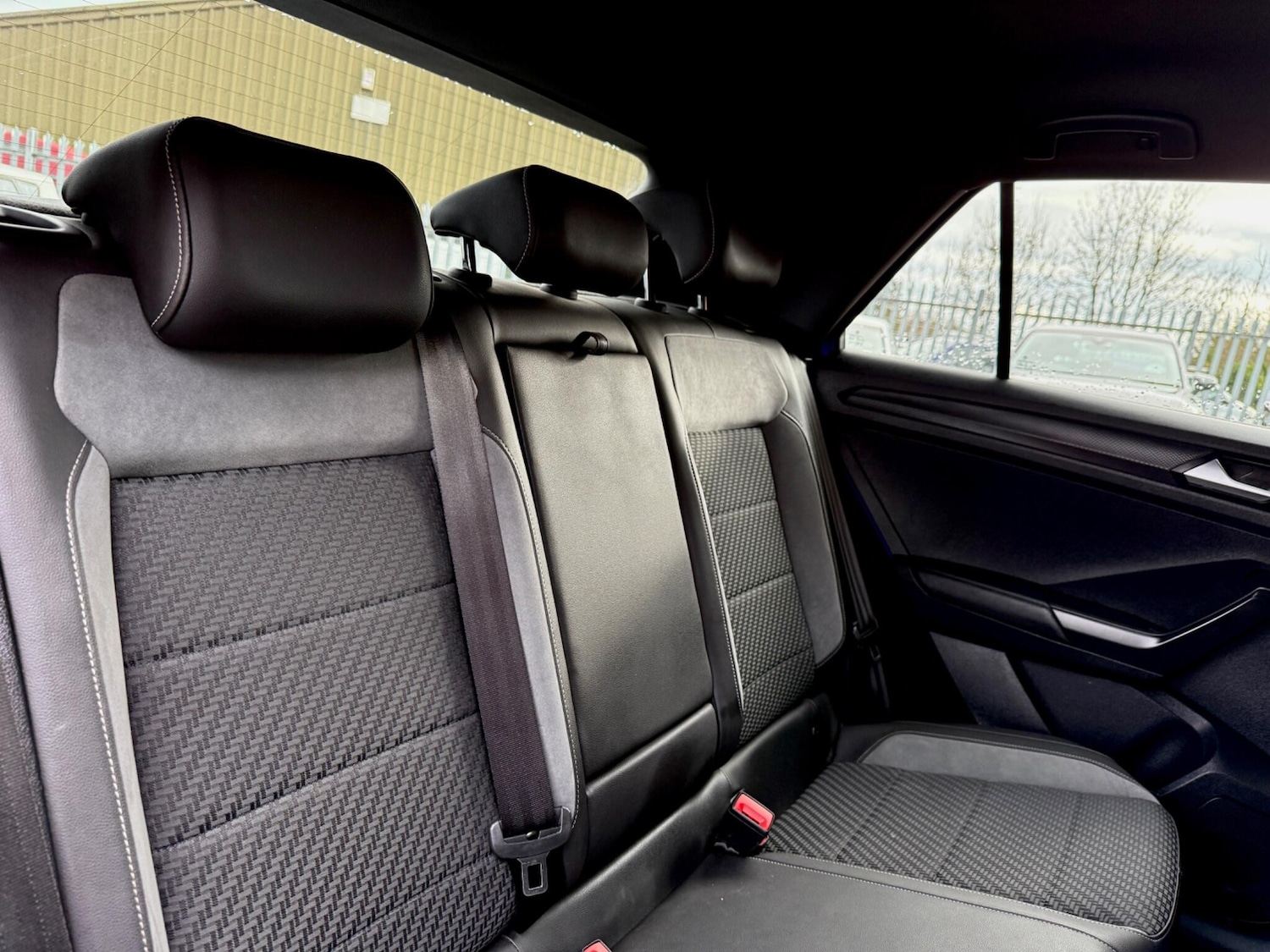 Used Volkswagen T-Roc 2021 for sale - 76613326: Photo 49