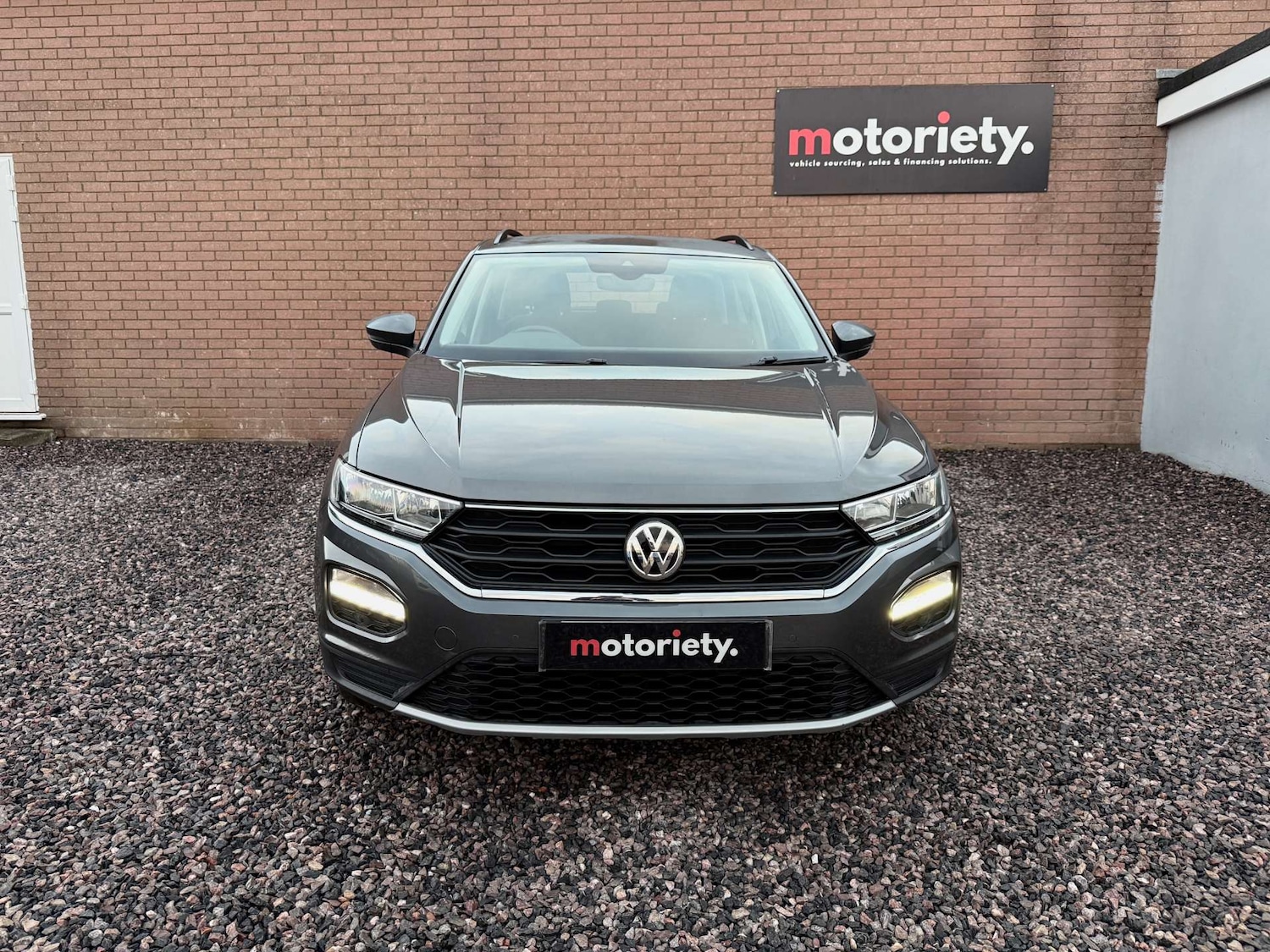 Used Volkswagen T-Roc 2018 for sale - 77274335: Photo 10