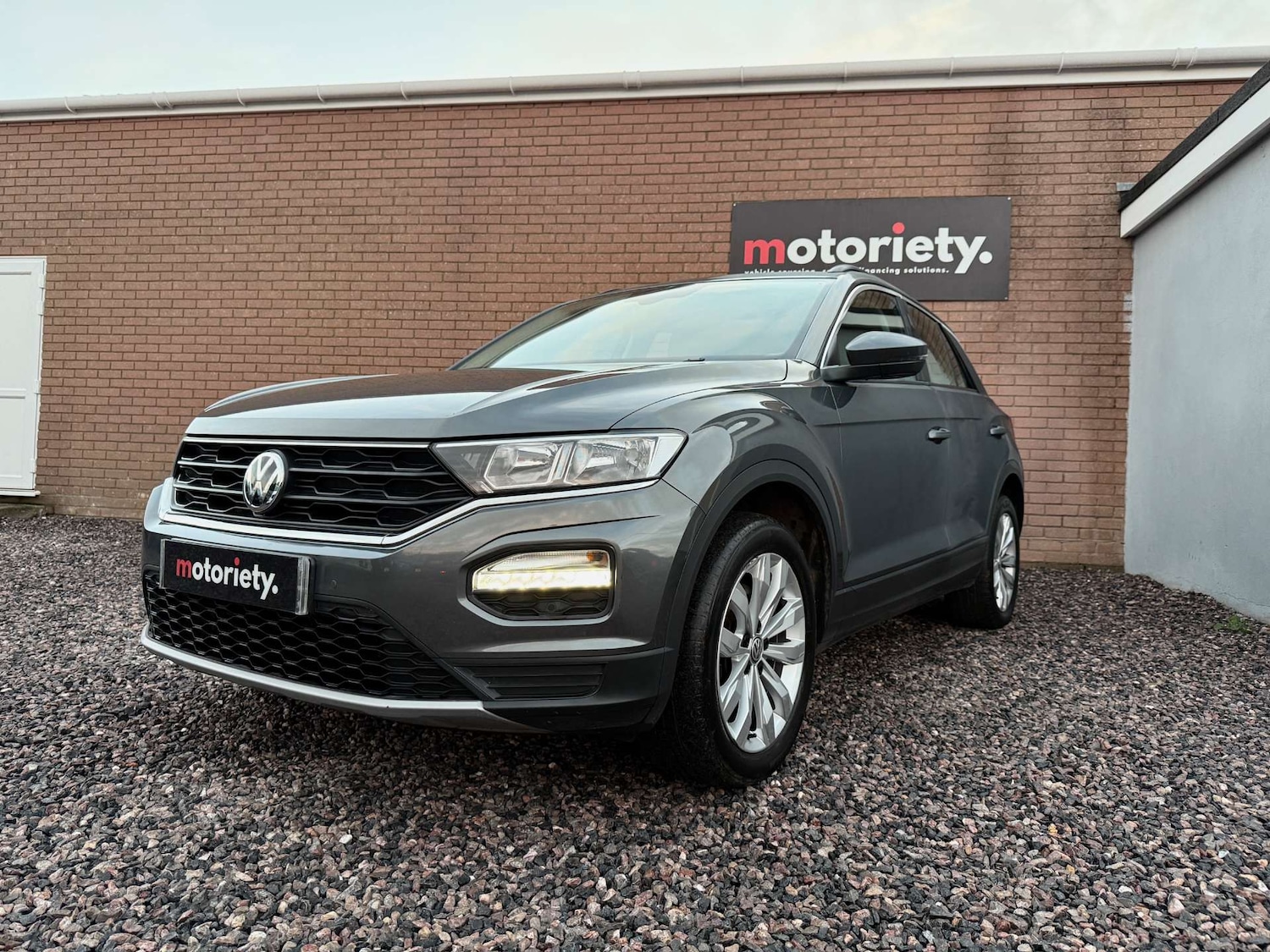 Used Volkswagen T-Roc 2018 for sale - 77274335: Photo 17