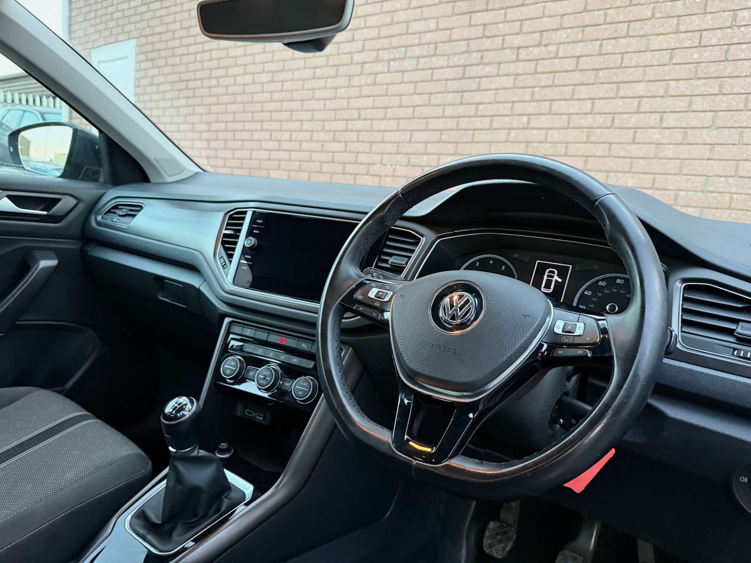 Used Volkswagen T-Roc 2018 for sale - 77274335: Photo 38