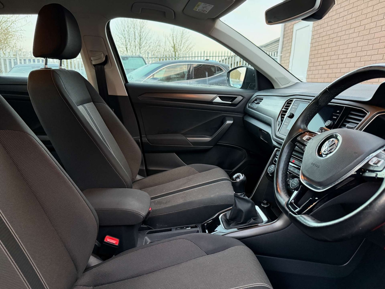 Used Volkswagen T-Roc 2018 for sale - 77274335: Photo 39