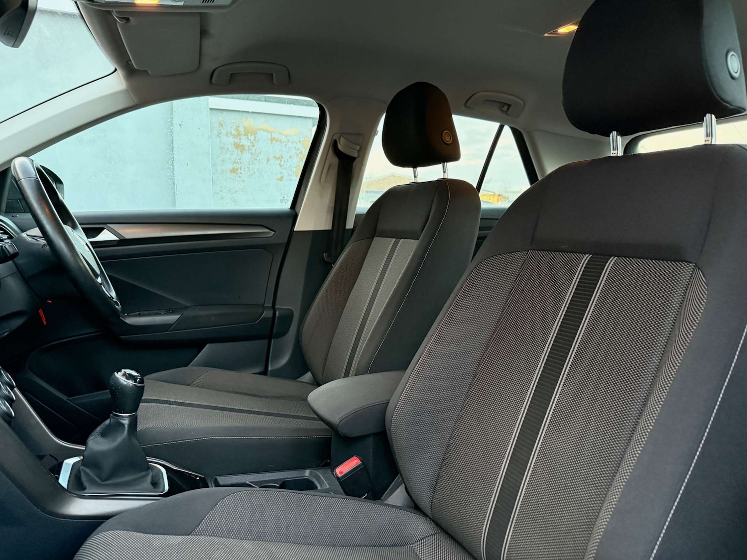 Used Volkswagen T-Roc 2018 for sale - 77274335: Photo 44