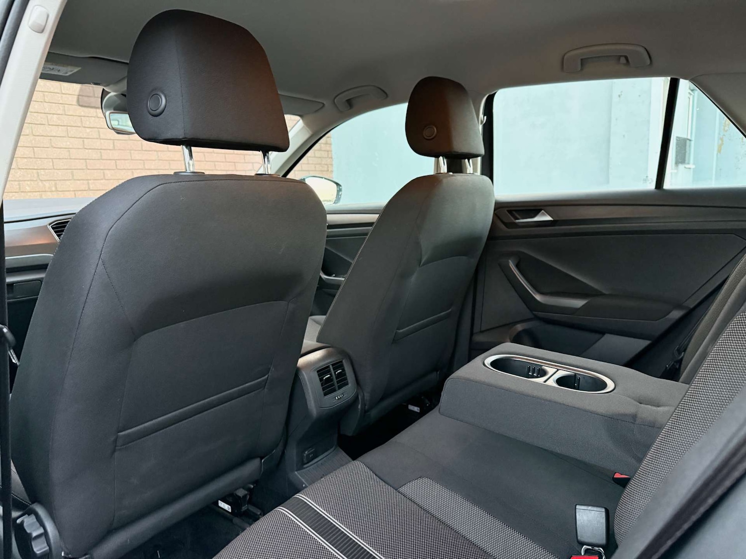 Used Volkswagen T-Roc 2018 for sale - 77274335: Photo 51