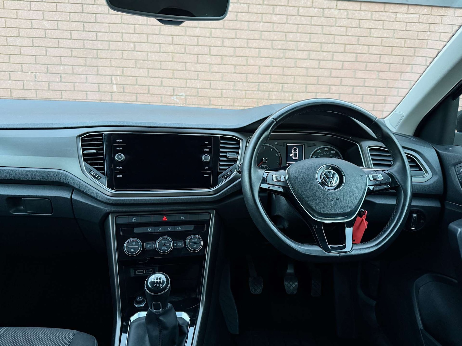 Used Volkswagen T-Roc 2018 for sale - 77274335: Photo 58