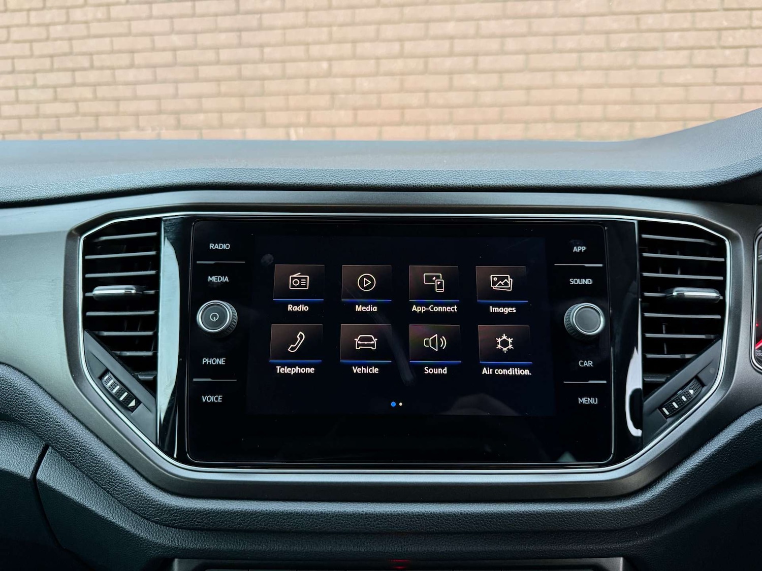 Used Volkswagen T-Roc 2018 for sale - 77274335: Photo 62