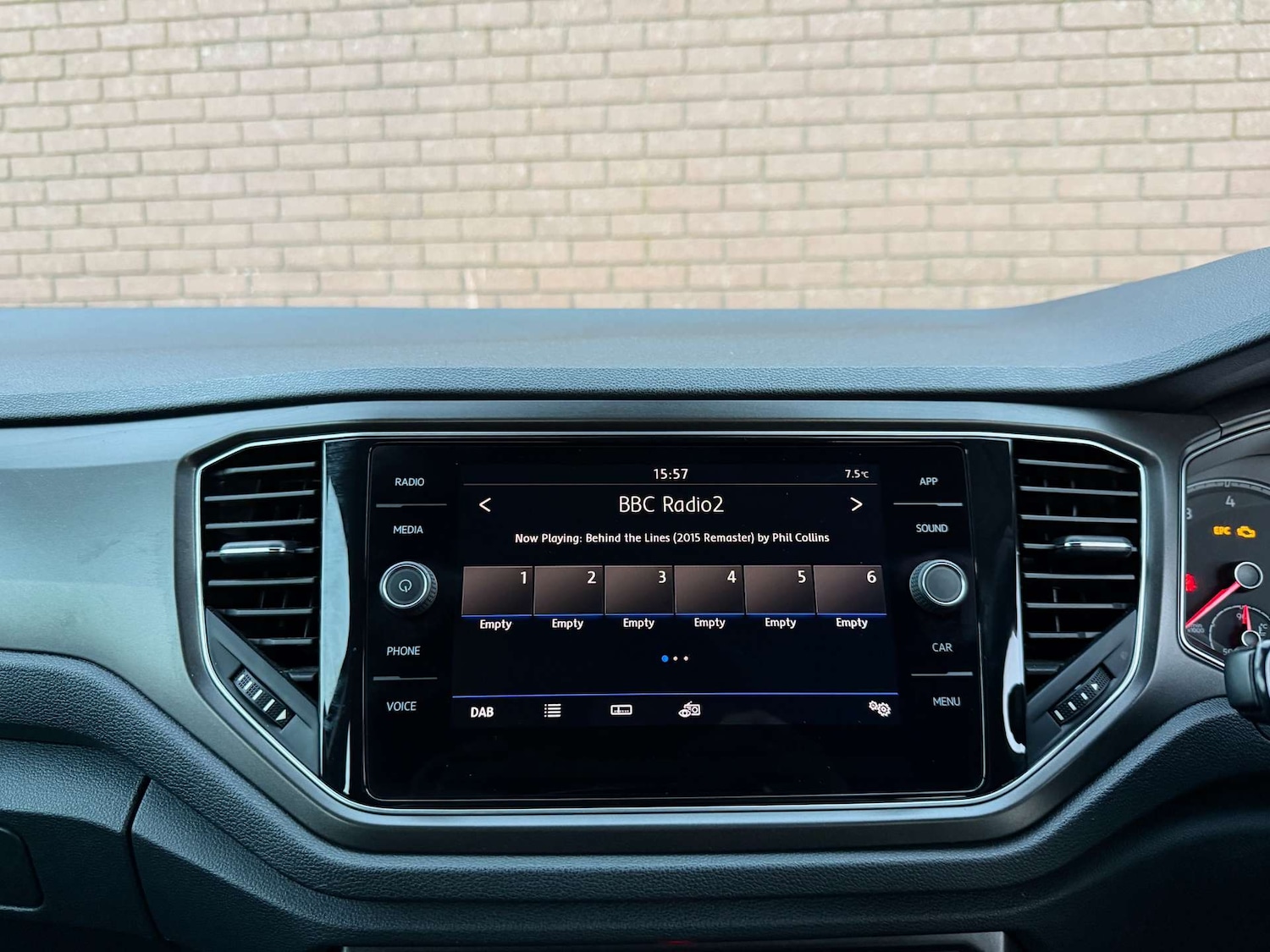 Used Volkswagen T-Roc 2018 for sale - 77274335: Photo 65