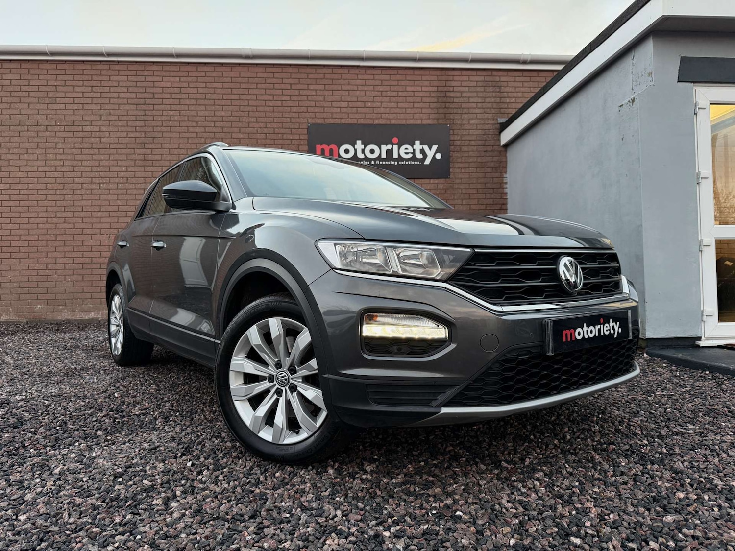 Used Volkswagen T-Roc 2018 for sale - 77274335: Photo 7
