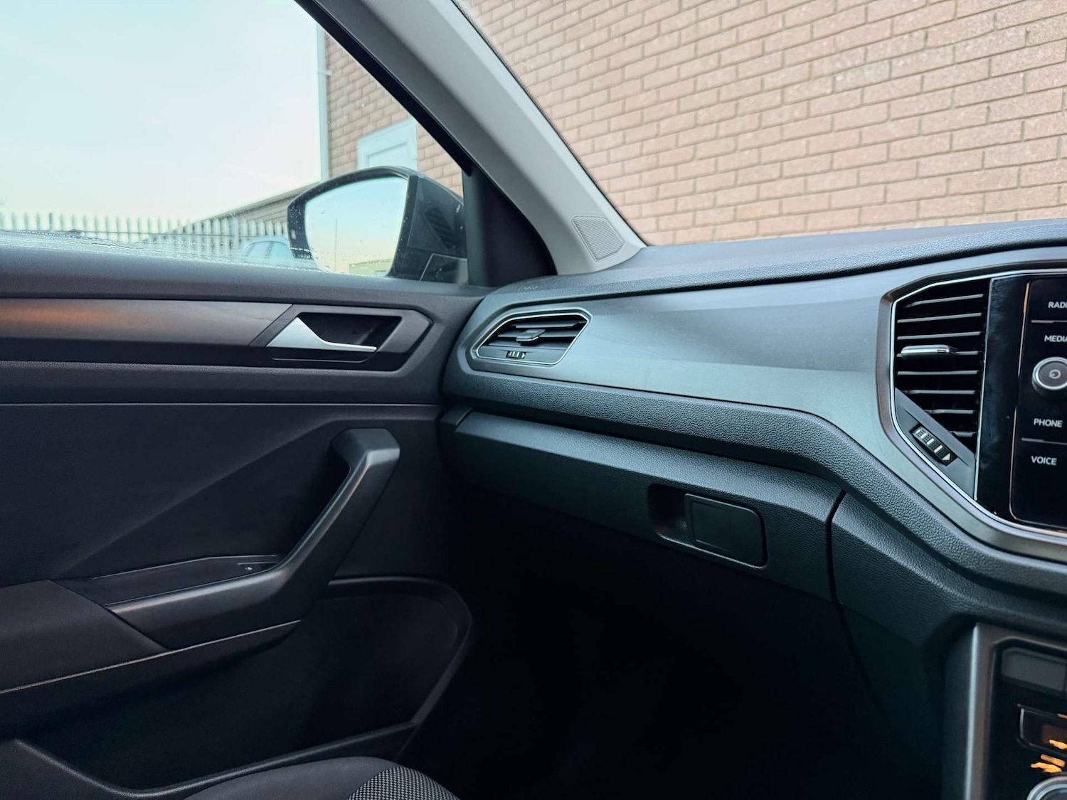 Used Volkswagen T-Roc 2018 for sale - 77274335: Photo 71