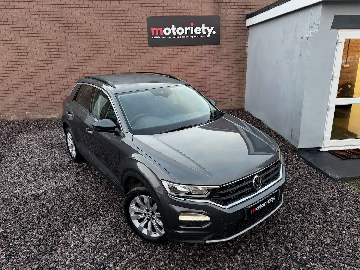 Used Volkswagen T-Roc 2018 for sale - 77274335: Photo 8
