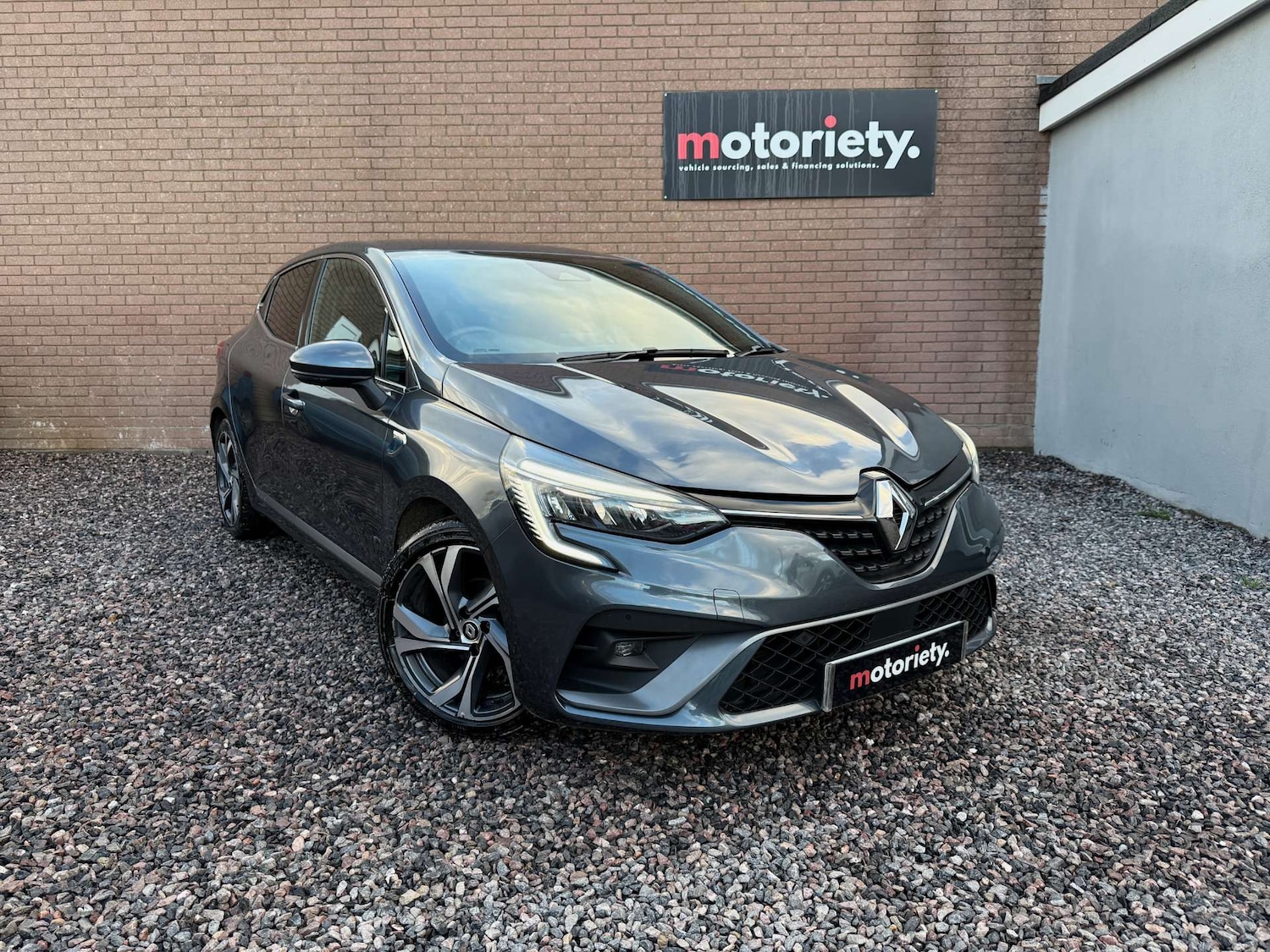 Used Renault Clio 2021 for sale - 77274331: Photo 1