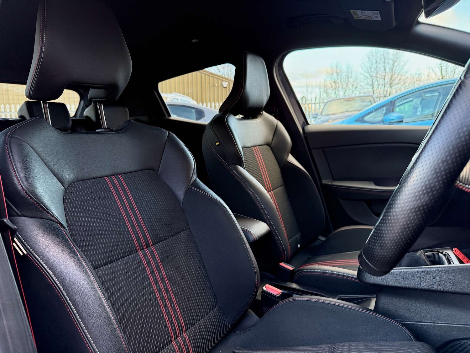 Used Renault Clio 2021 for sale - 77274331: Photo 40