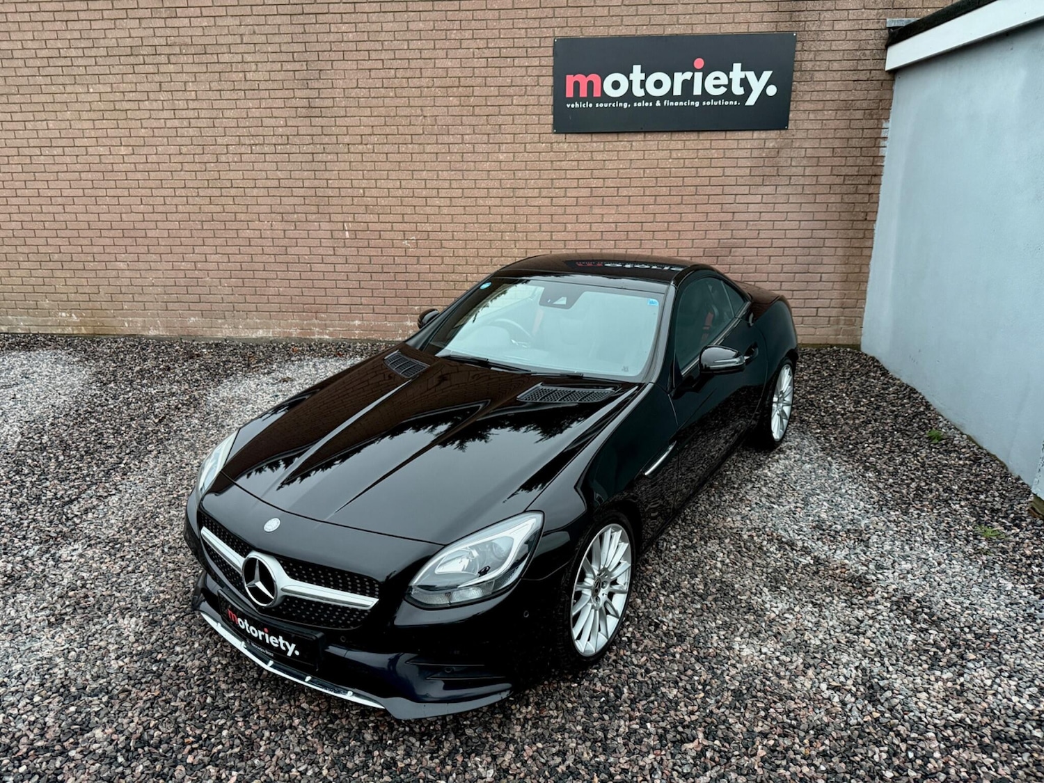 Used Mercedes-Benz SLC 2017 for sale - 76607762: Photo 16