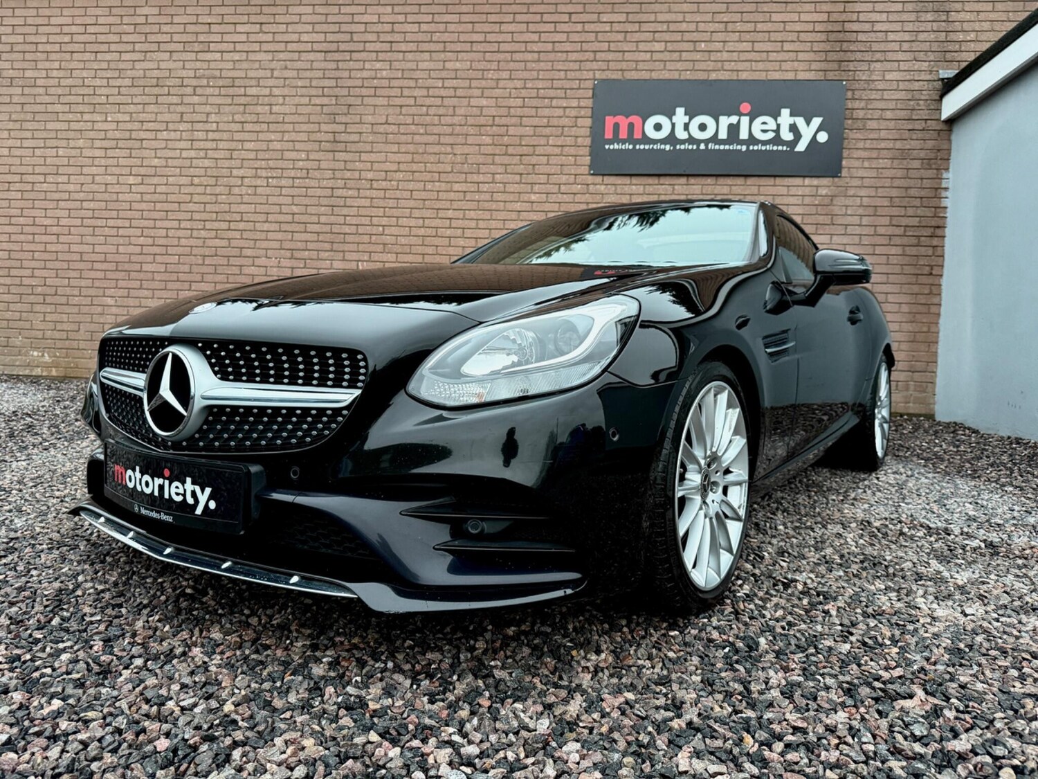 Used Mercedes-Benz SLC 2017 for sale - 76607762: Photo 17