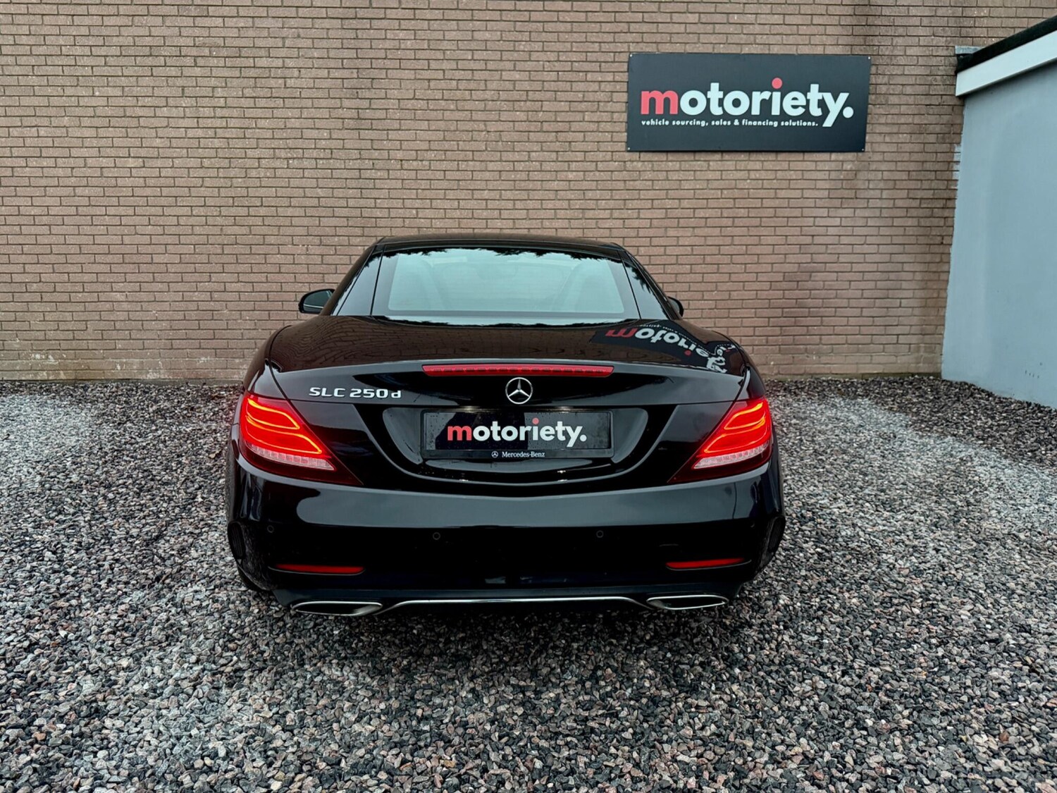 Used Mercedes-Benz SLC 2017 for sale - 76607762: Photo 21