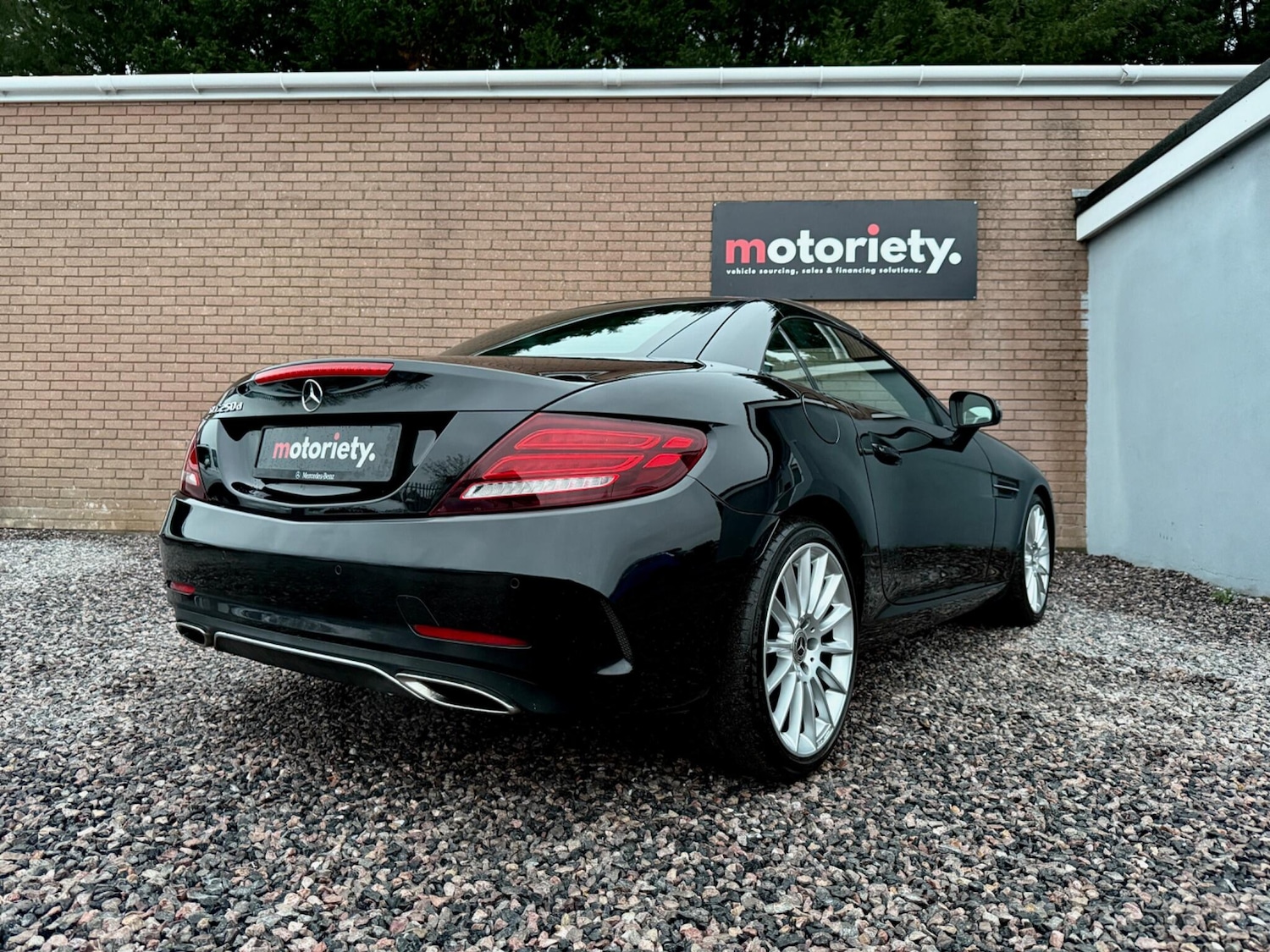 Used Mercedes-Benz SLC 2017 for sale - 76607762: Photo 25