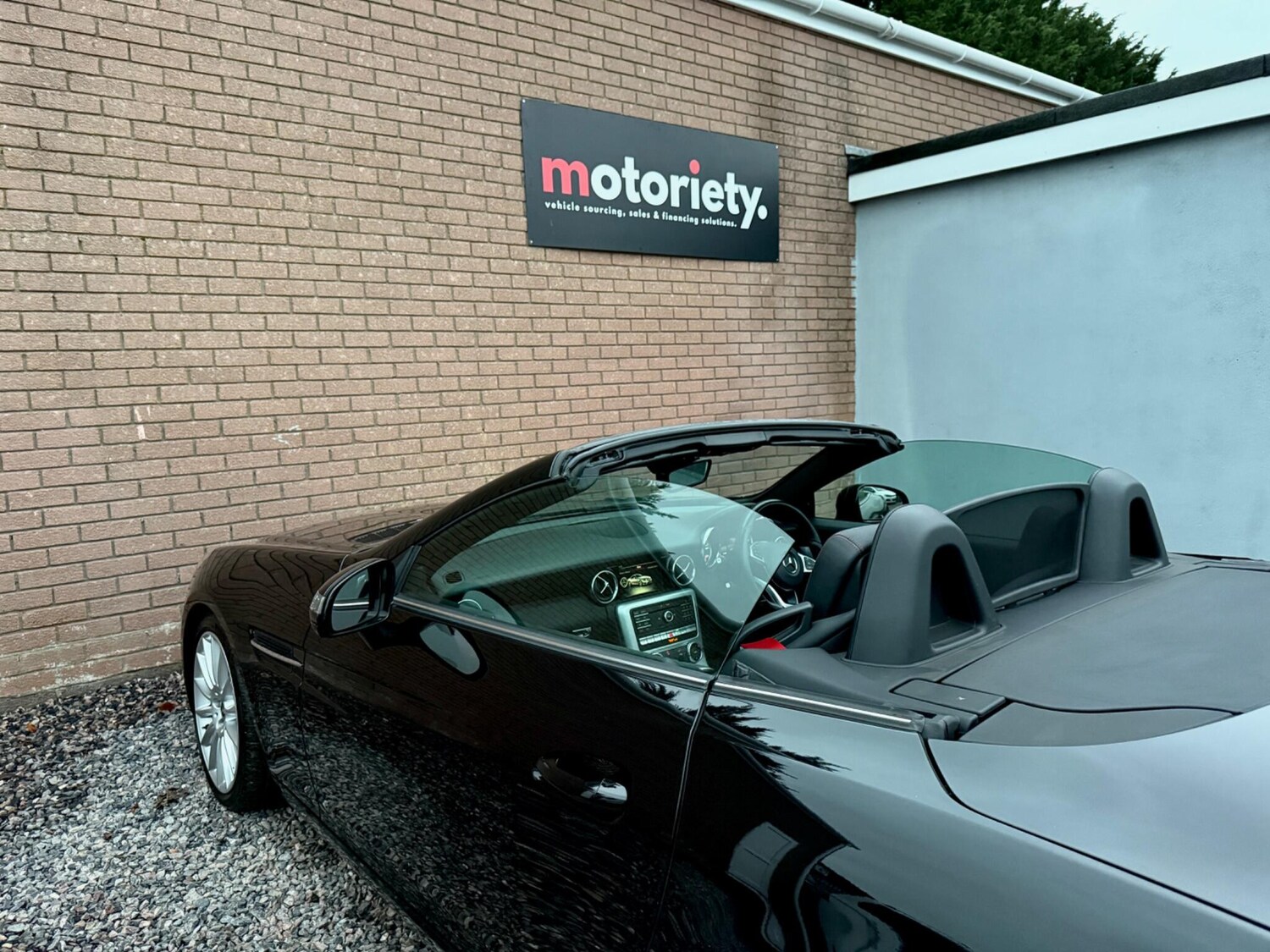 Used Mercedes-Benz SLC 2017 for sale - 76607762: Photo 35