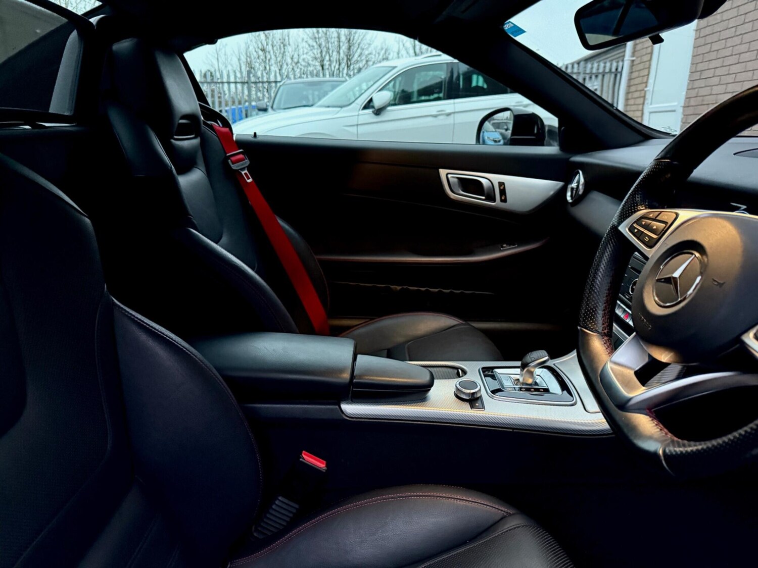 Used Mercedes-Benz SLC 2017 for sale - 76607762: Photo 40